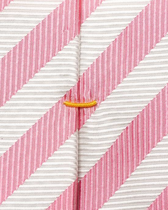 Rosa gestreifte Seidenkrawatte