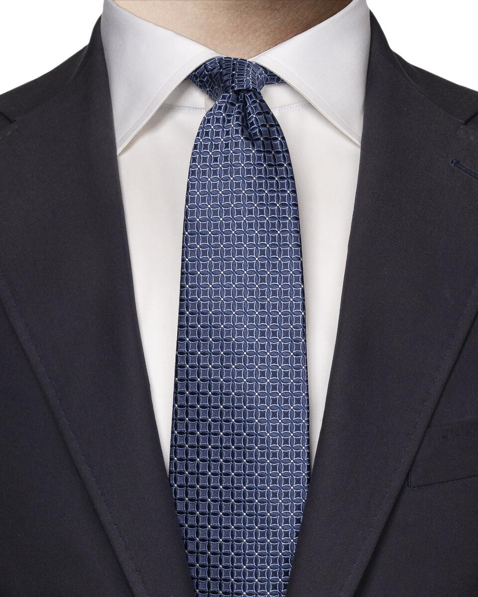 Dunkelblaue Seidenkrawatte mit geometrischem Muster